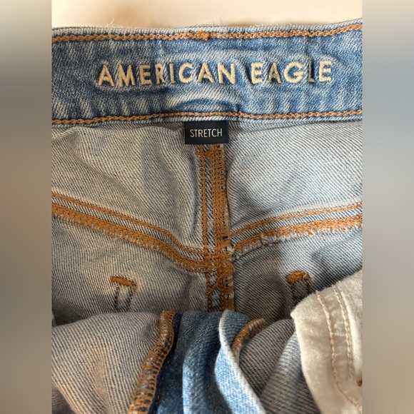 American Eagle Light Cuffed Denim Mom Shorts - Picture 2 of 7